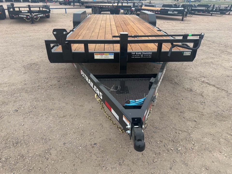 New 2026 PJ 22' Channel Equipment (CC)