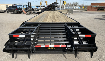 New 2026 Road Boss 40' Gooseneck with 15ks, Hitch, Dozer Dove Equipment Trailer