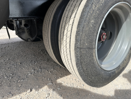 New 2026 Road Boss 40' Gooseneck with 15ks, Hitch, Dozer Dove Equipment Trailer