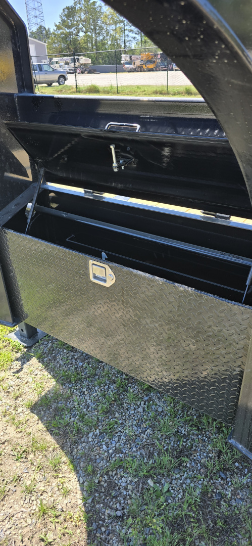 New 2026 PJ Trailers LD 32' Flatbed Trailer