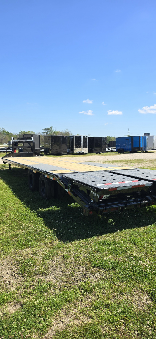 New 2026 PJ Trailers LD 32' Flatbed Trailer