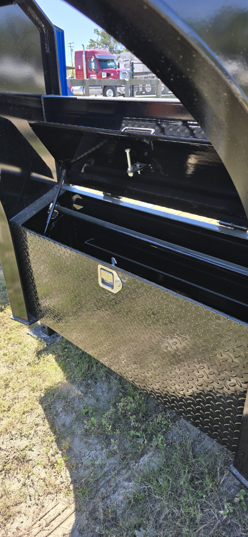 New 2026 PJ Trailers LD 35' Flatbed Trailer
