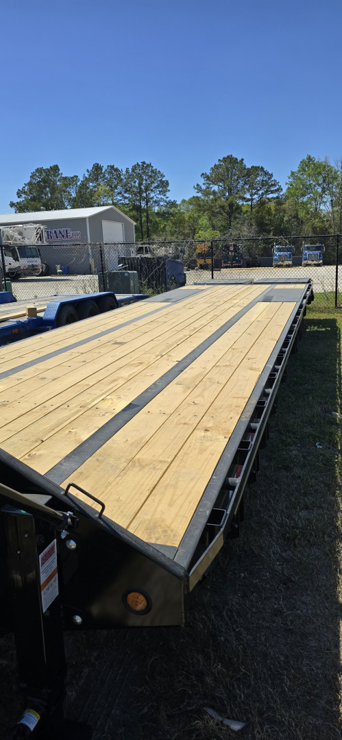 New 2026 PJ Trailers LD 35' Flatbed Trailer