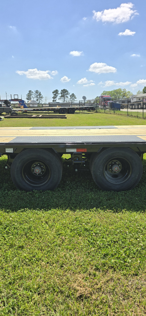 New 2026 PJ Trailers LD 40' Flatbed Trailer
