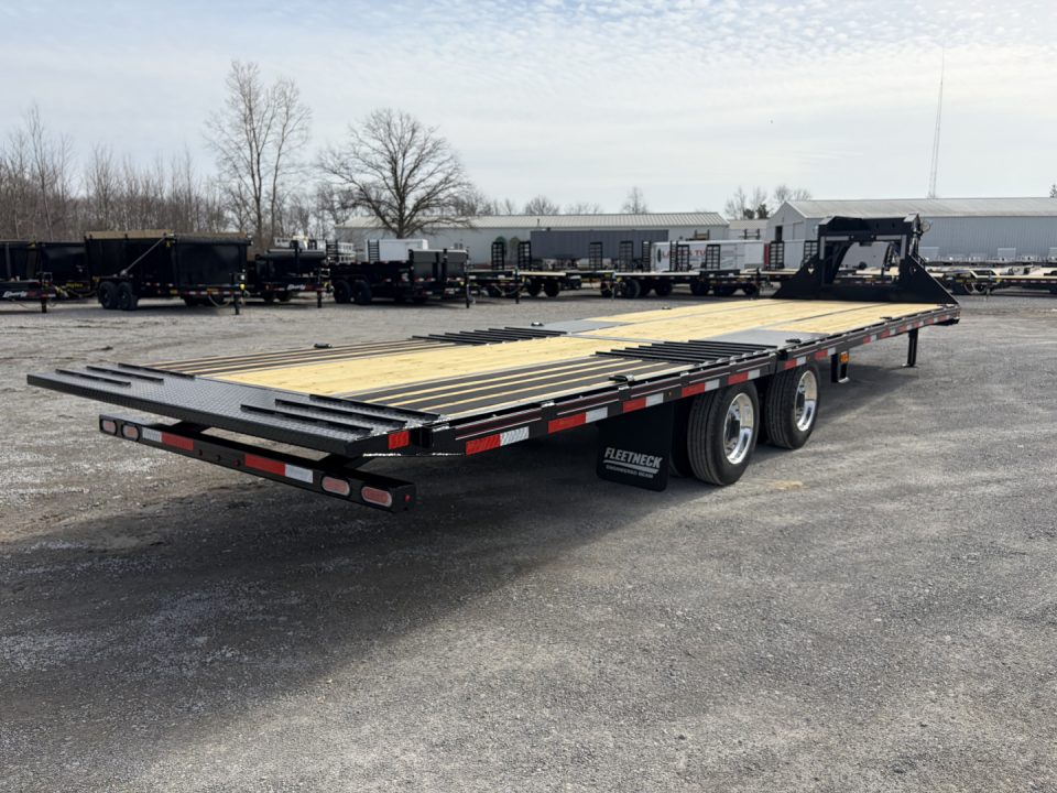 New 2026 Diamond C Trailers FMAX212L32X102HDT (32' X 102") 25.9K (Pacesetter Ed.) Hydraulic Dovetail Flatbed Trailer