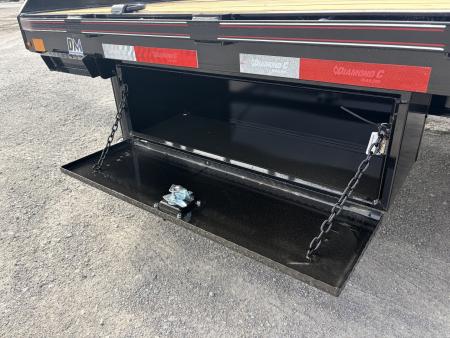 New 2026 Diamond C Trailers FMAX212L32X102HDT (32' X 102") 25.9K (Pacesetter Ed.) Hydraulic Dovetail Flatbed Trailer