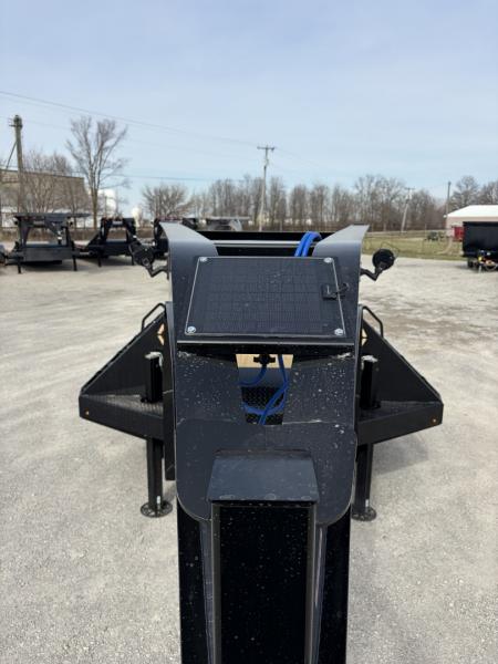 New 2026 Diamond C Trailers FMAX212L32X102HDT (32' X 102") 25.9K (Pacesetter Ed.) Hydraulic Dovetail Flatbed Trailer