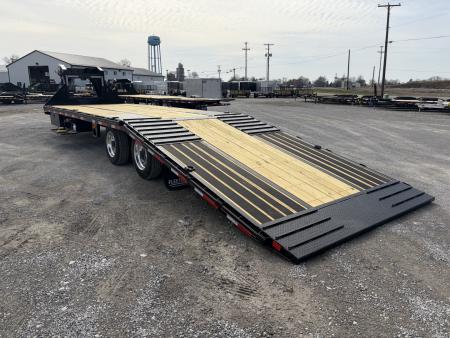 New 2026 Diamond C Trailers FMAX212L32X102HDT (32' X 102") 25.9K (Pacesetter Ed.) Hydraulic Dovetail Flatbed Trailer