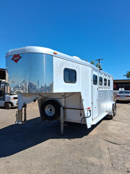 Used 2001 Hart Trailer 3 HORSE WEEKENDER Horse Trailer