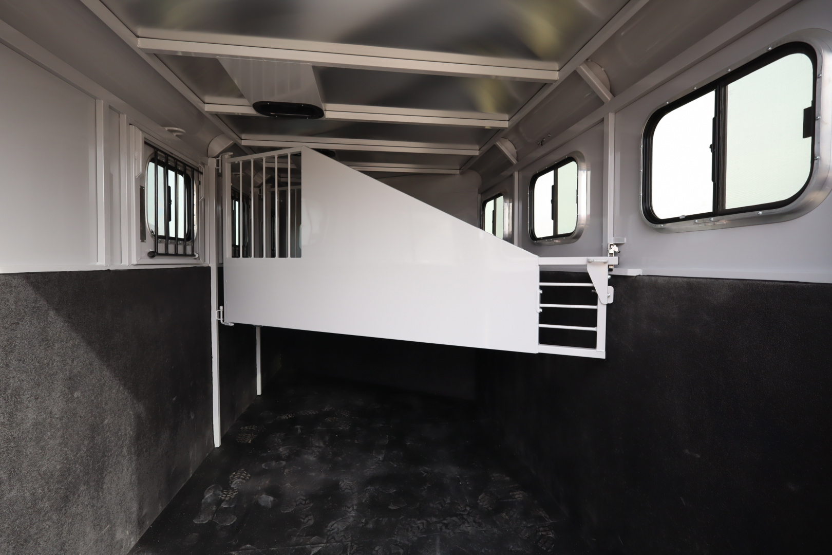 New 2026 Trails West Adventure MX II 3 Horse Horse Trailer