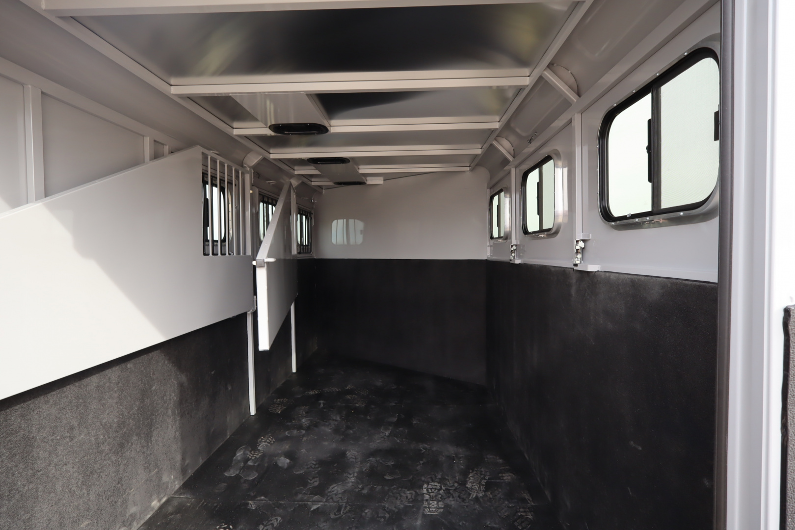 New 2026 Trails West Adventure MX II 3 Horse Horse Trailer