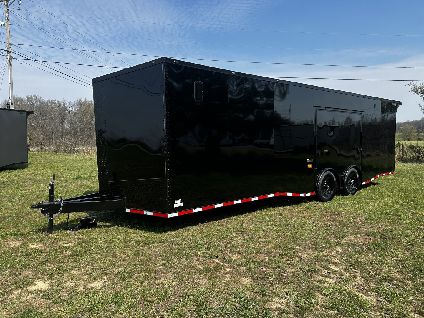 New 2026 Luxe 8.5x28 Race Trailer - Finished Interior- 7000lb Spread Torsion - Full Escape Door-Removable Fender