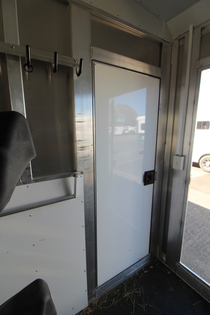 Used 2021 Adam 2+1 Horse Trailer - Straight Load & Box Stall - Side Ramp and Rear Ramp