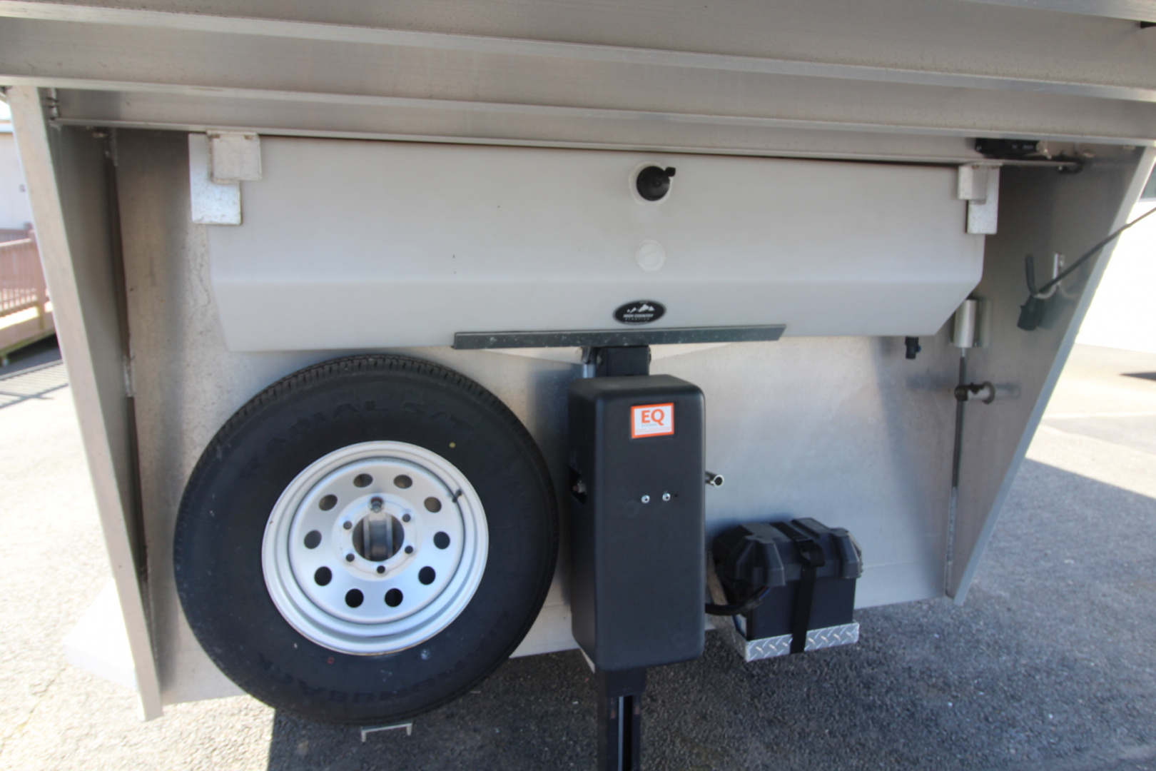 Used 2021 Adam 2+1 Horse Trailer - Straight Load & Box Stall - Side Ramp and Rear Ramp