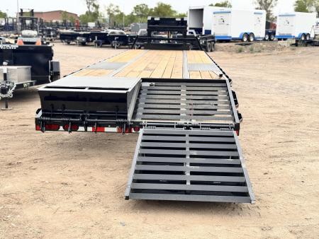 New 2026 Diamond T 8.5-32 Tandem Dual Gooseneck Deckover W/ MAXX Ramps 24K GVWR