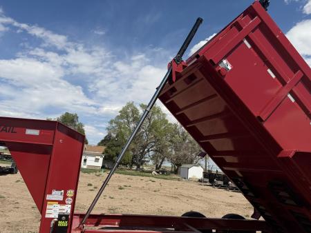 New 2026 Load Trail 7-14-4H Telescopic Gooseneck Dump W/ Hydraulic Jacks 7K Axles