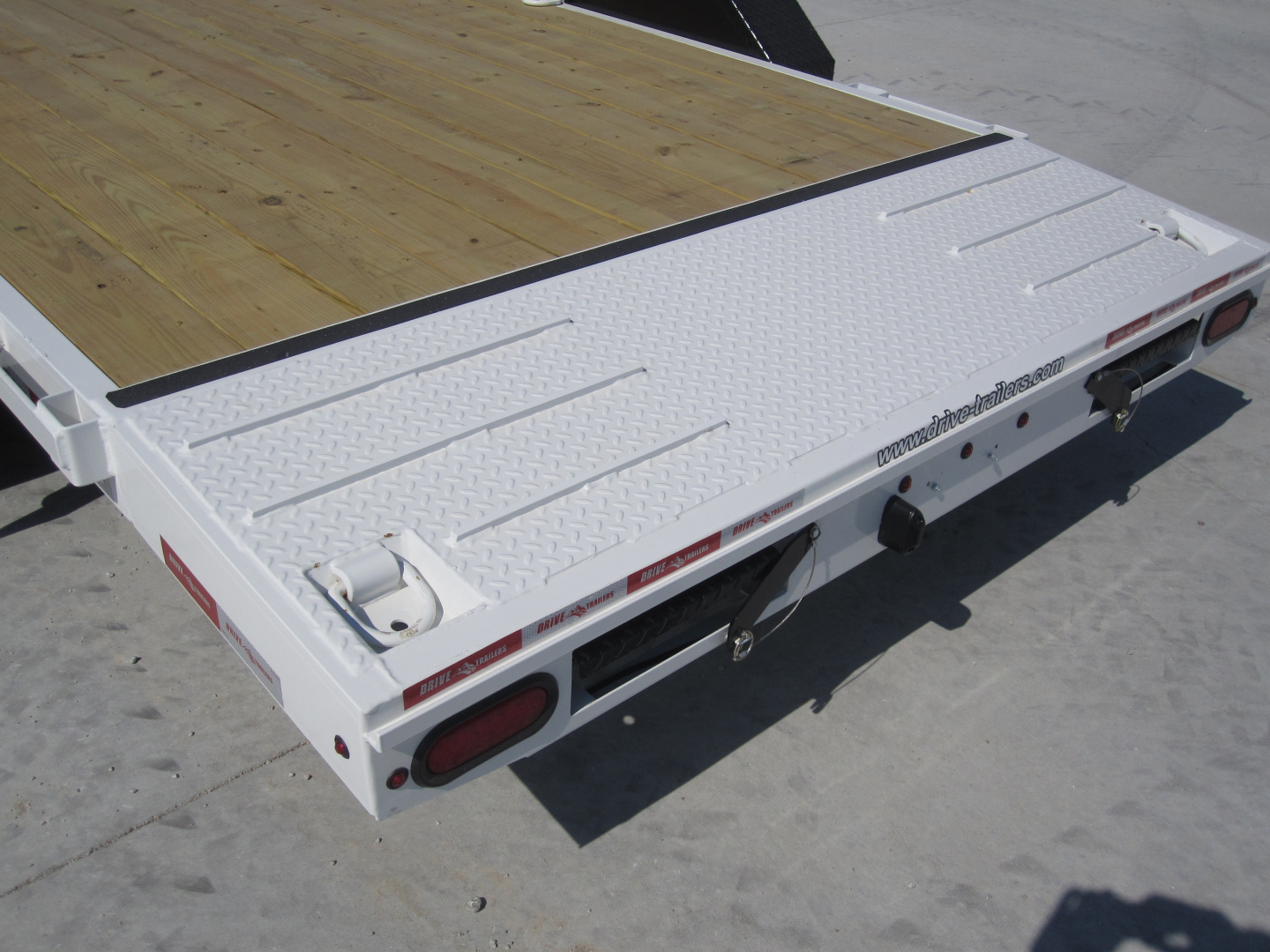 New 2026 Drive Trailers 83x20 Premium Tandem Axle Car Hauler