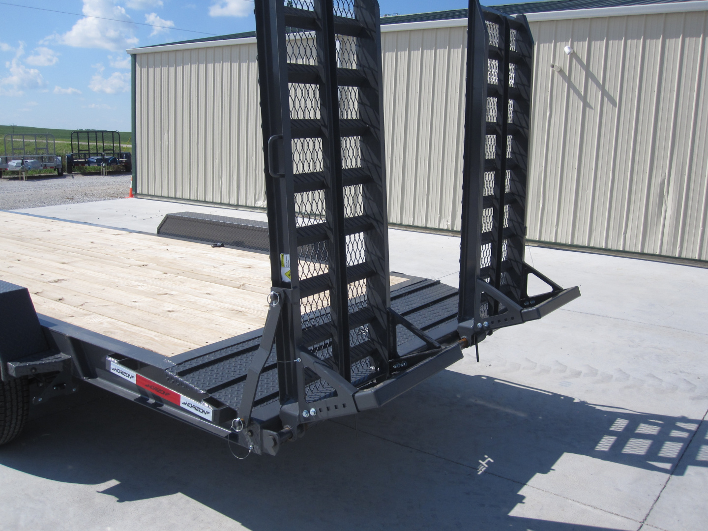 New 2026 Horizon Trailers 83x22 EHZ Equipment Trailer