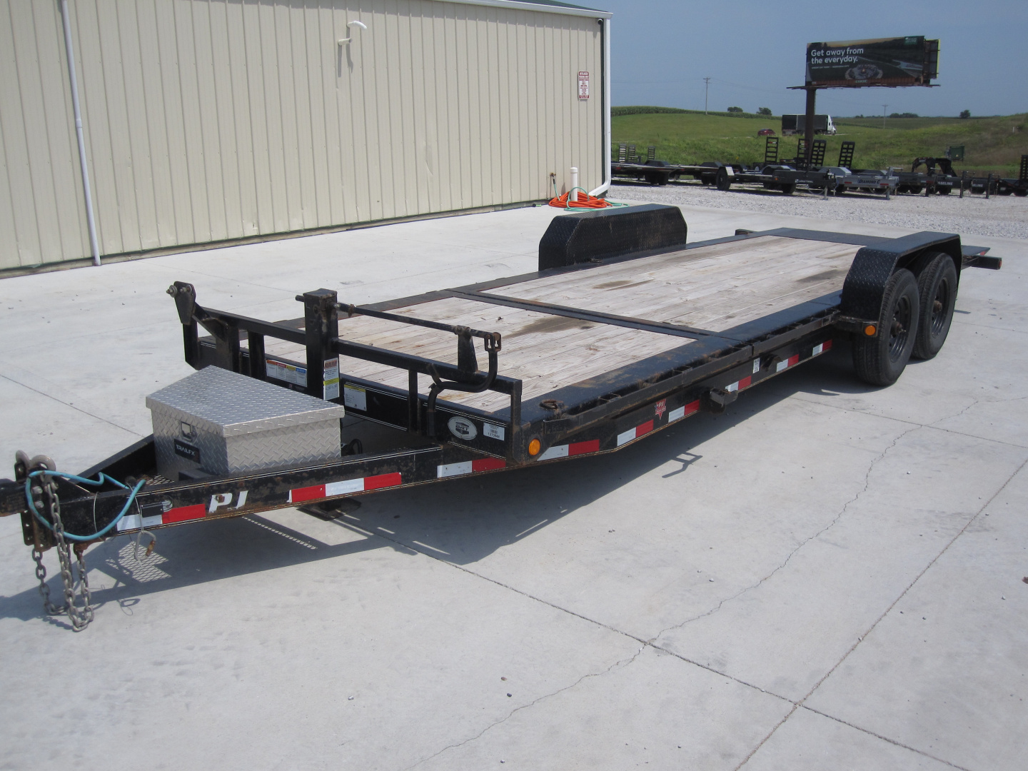 Used 2022 PJ Trailers Lo-Pro Tilt Trailer