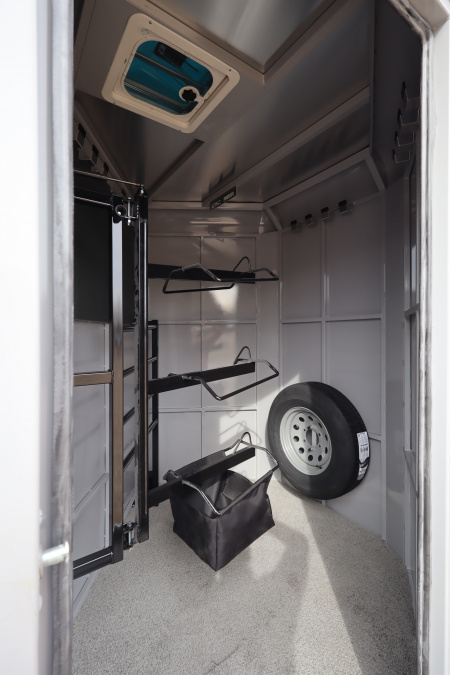 New 2026 Trails West 3HR BP Horse Trailer