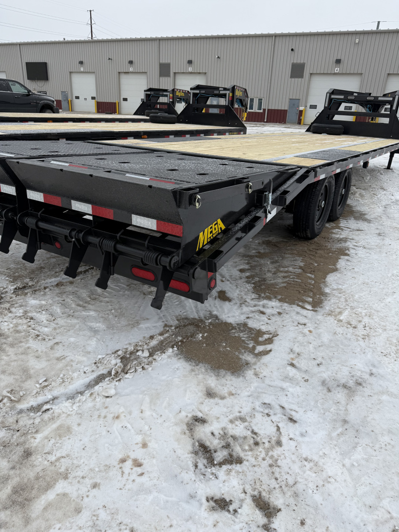 New 2026 Big Tex Trailers 14GN-30D5A Flatbed Trailer