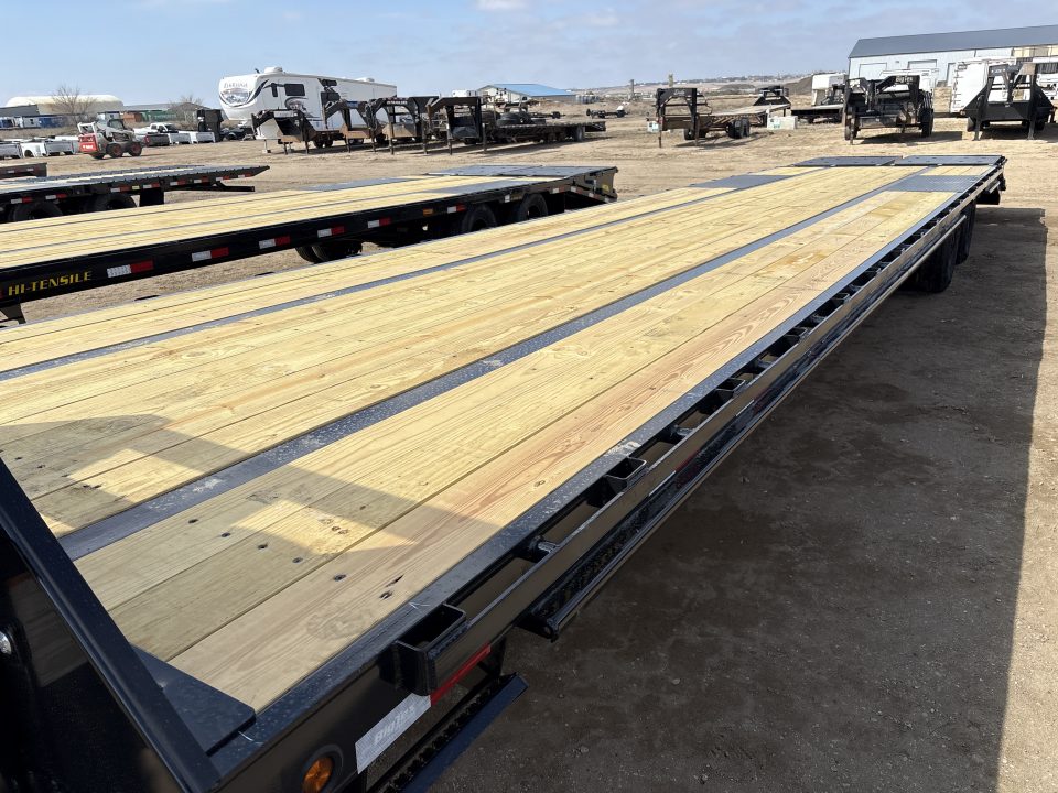 New 2026 Big Tex Trailers 25GN-40D5A Flatbed Trailer