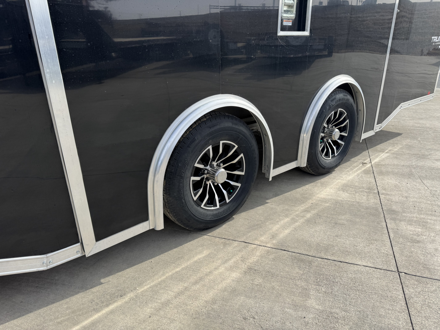 New NEW 2026 Formula ALUMINUM 8.5x24 +V, 7’ TALL, WHITE Interior, QUALITY Enclosed Rear Ramp Car Hauler Cargo Trailer
