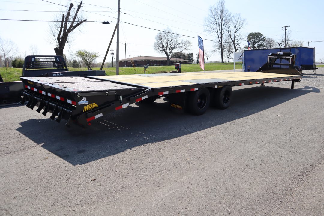 New 2026 Big Tex Trailers 22GN 35+5 Flatbed Trailer w/ Mega Ramps