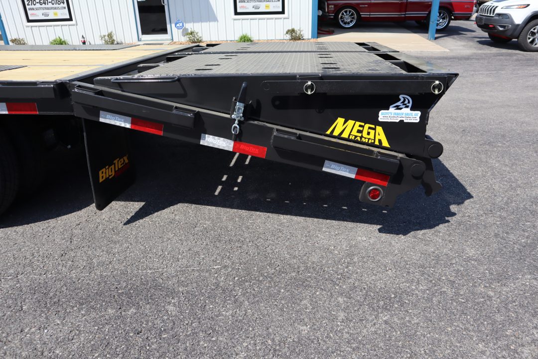 New 2026 Big Tex Trailers 22GN 25+5 Flatbed Trailer w/ Mega Ramps