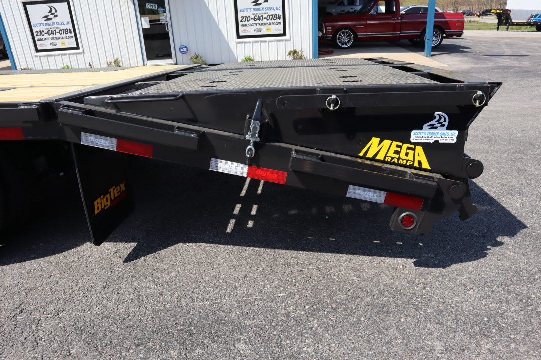 New 2026 Big Tex Trailers 22GN 25+5 Flatbed Trailer w/ Mega Ramps
