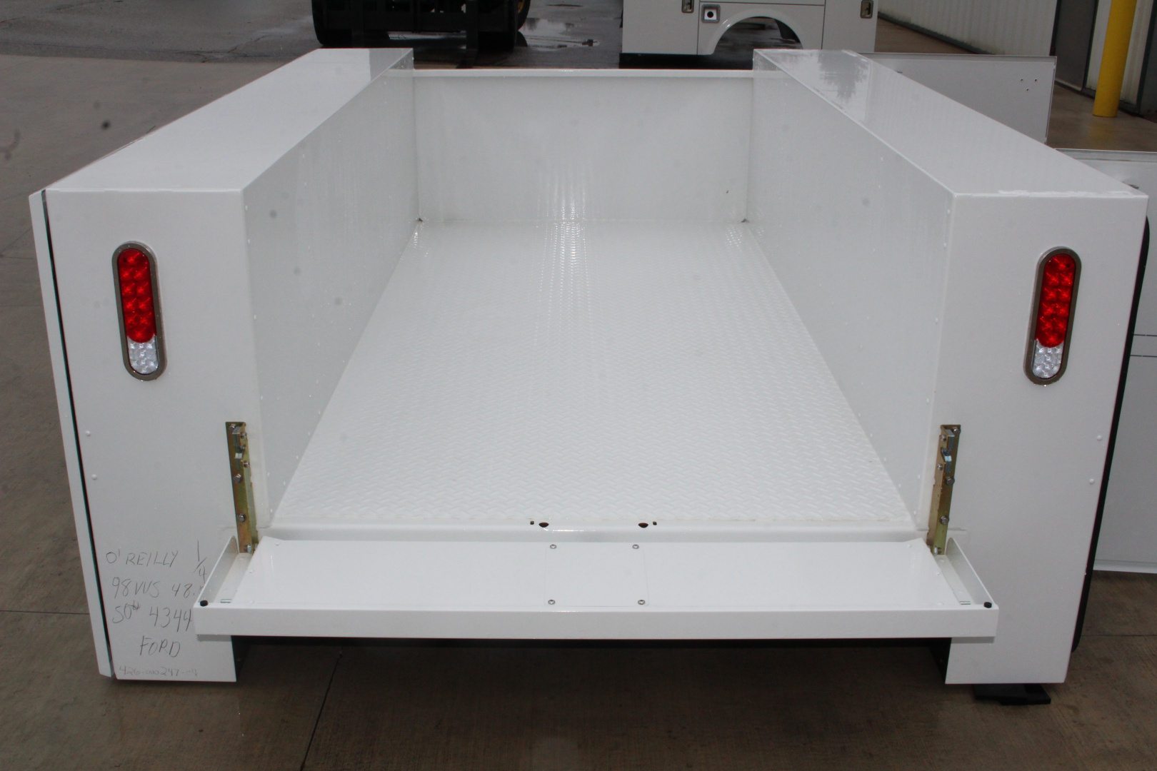 New 2026 Stahl 98VVS-48.5 Service Body - SRW Long Bed, Bed Take-Off