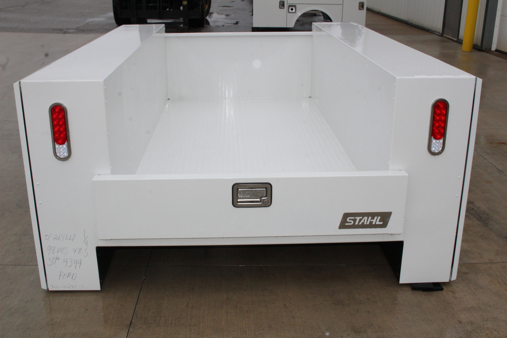 New 2026 Stahl 98VVS-48.5 Service Body - SRW Long Bed, Bed Take-Off