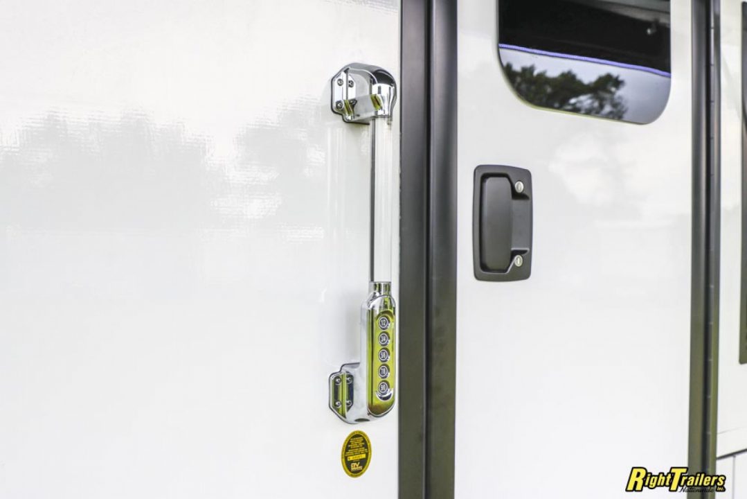 New 2027 Renegade RV Motorhome Peterbilt 589 Class C 45CME - 1.5 Bathrooms