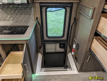 New 2027 Renegade RV Motorhome Peterbilt 589 Class C 45CME - 1.5 Bathrooms