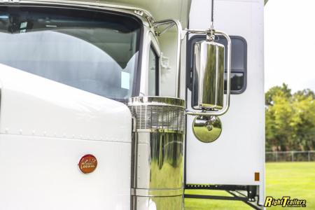New 2027 Renegade RV Motorhome Peterbilt 589 Class C 45CME - 1.5 Bathrooms