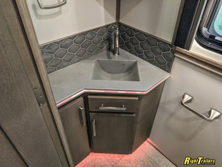 New 2027 Renegade RV Motorhome Peterbilt 589 Class C 45CME - 1.5 Bathrooms