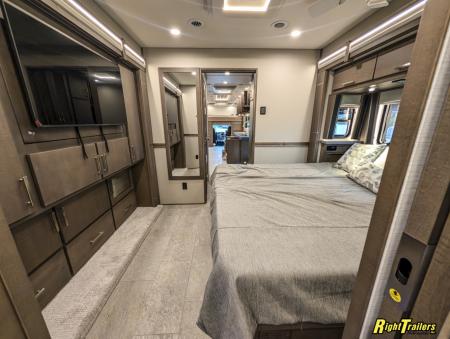 New 2027 Renegade RV Motorhome Peterbilt 589 Class C 45CME - 1.5 Bathrooms