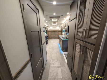 New 2027 Renegade RV Motorhome Peterbilt 589 Class C 45CME - 1.5 Bathrooms