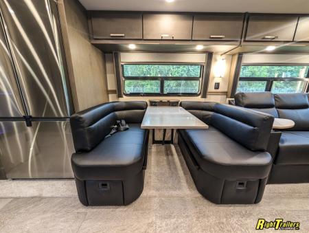 New 2027 Renegade RV Motorhome Peterbilt 589 Class C 45CME - 1.5 Bathrooms