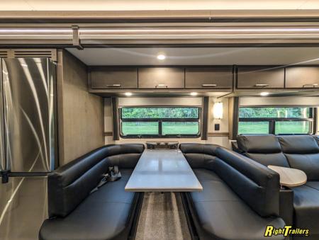 New 2027 Renegade RV Motorhome Peterbilt 589 Class C 45CME - 1.5 Bathrooms
