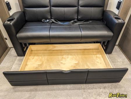 New 2027 Renegade RV Motorhome Peterbilt 589 Class C 45CME - 1.5 Bathrooms