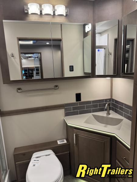 New 2027 Renegade RV Motorhome Peterbilt 589 Class C 45CME - 1.5 Bathrooms