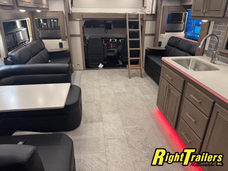 New 2027 Renegade RV Motorhome Peterbilt 589 Class C 45CME - 1.5 Bathrooms