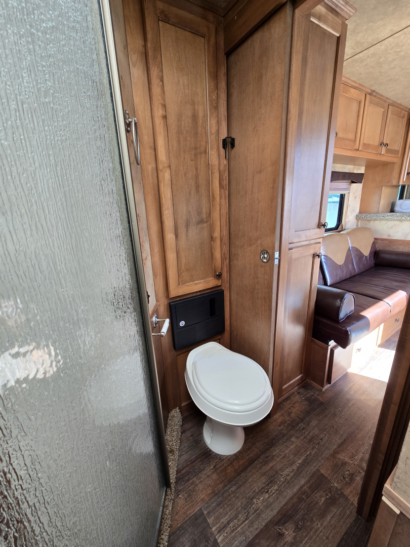 Used 2016 Merhow Aluma Star 3H Horse Trailer