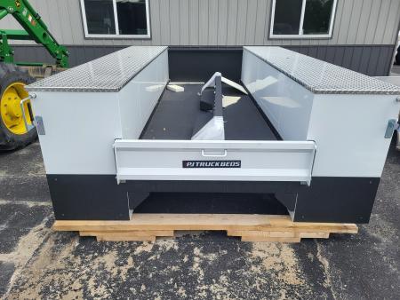 New 2026 CM Truck Beds CMG 134/94VVSSMLG2M