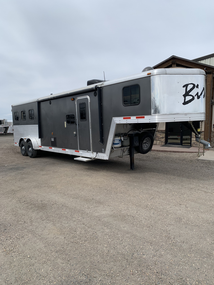 Used 2014 3 Horse Bison Stratus Trailer