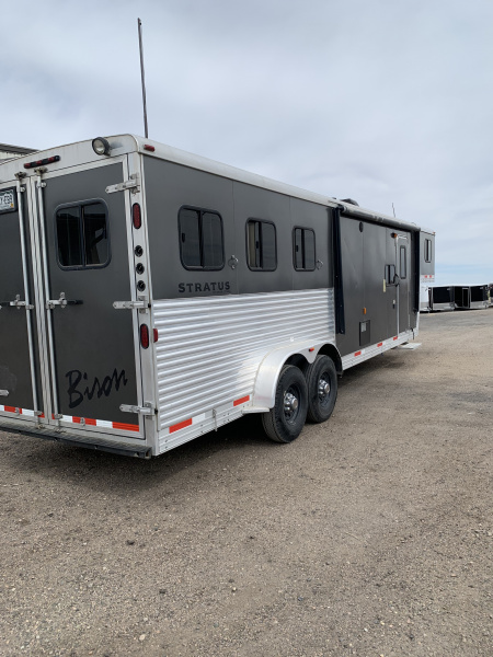 Used 2014 3 Horse Bison Stratus Trailer