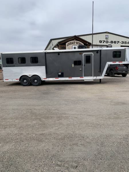 Used 2014 3 Horse Bison Stratus Trailer
