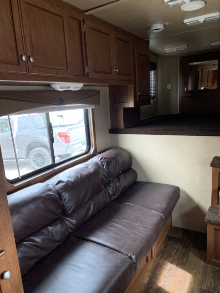 Used 2014 3 Horse Bison Stratus Trailer