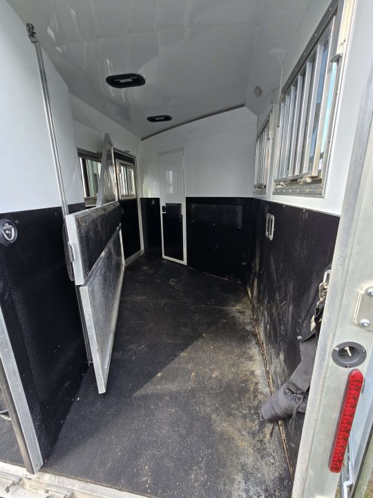 Used 2023 Bison Silverado 7208 - 8' SW Living Quarters - 2 Horse Trailer - Ramp - Drop down windows tail side